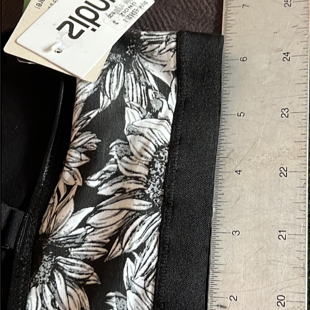 Undiz bikini Top & light weight large leg flares Causal/Beach/ Pool Party / PJ’s - Picture 4 of 10